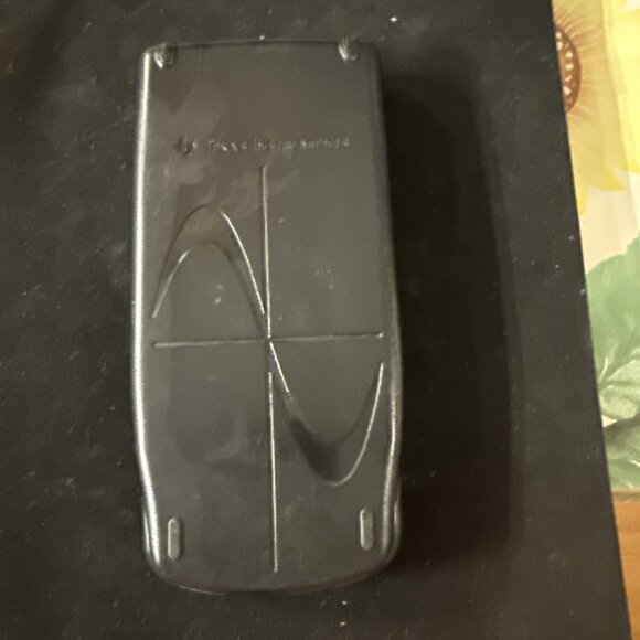 Texas Instruments TI-83 Plus Graphing Calculator NOT WORKING PARTS ONLY - Picture 2 of 6